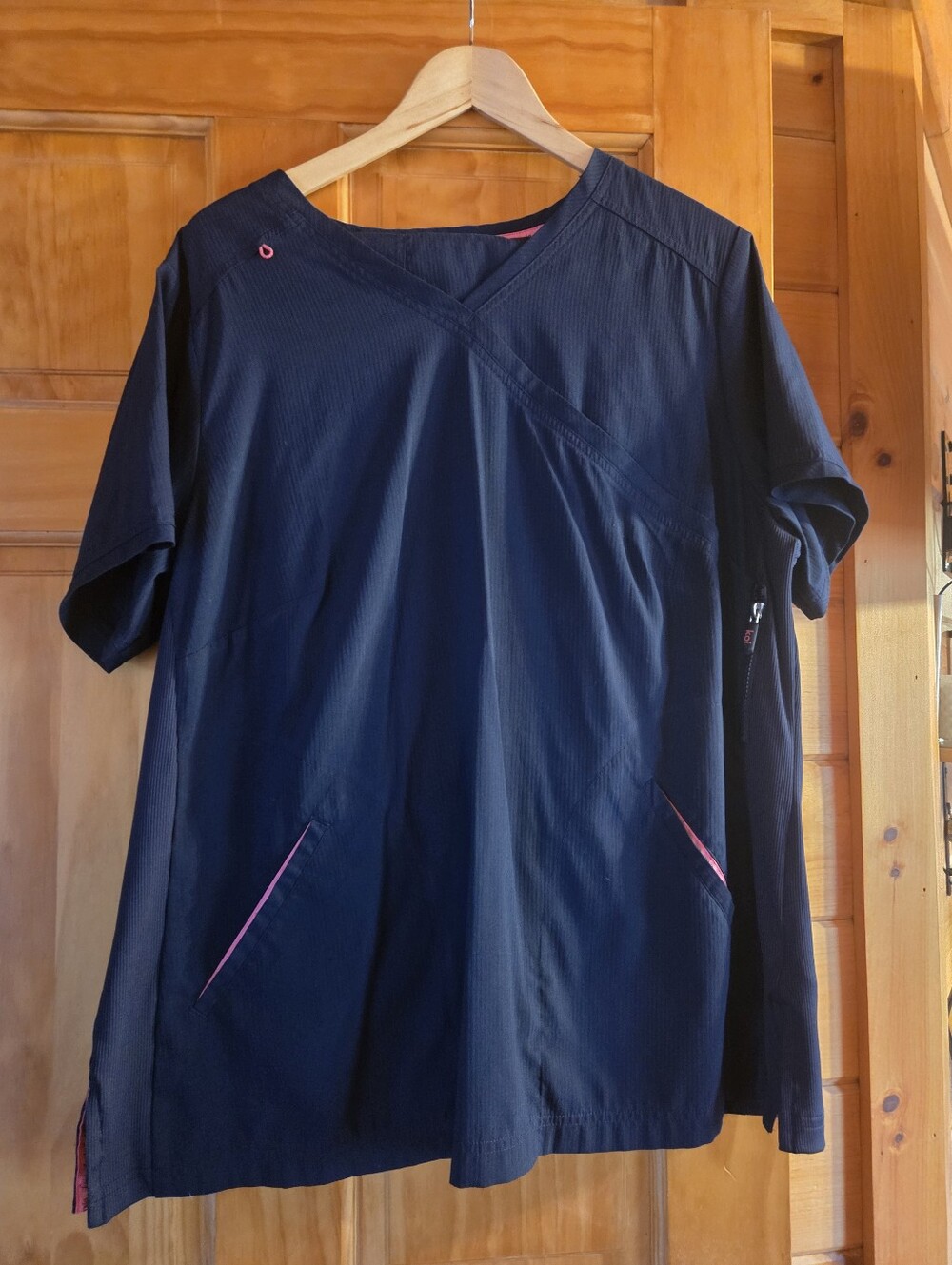 Koi Lite Navy Blue Scrubs. Top Size 2 XL Pants Size Large, Will Sell Separately